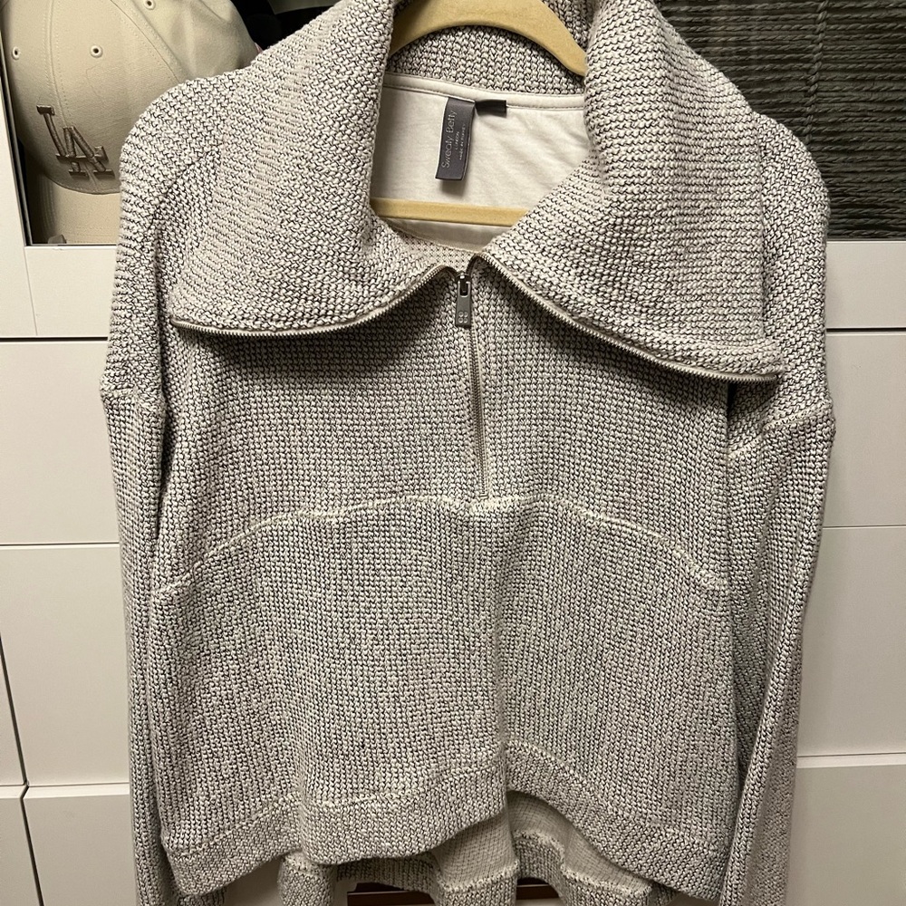 Sweaty Betty Nordstrom Gray Women's Funnel Neck Zip Up